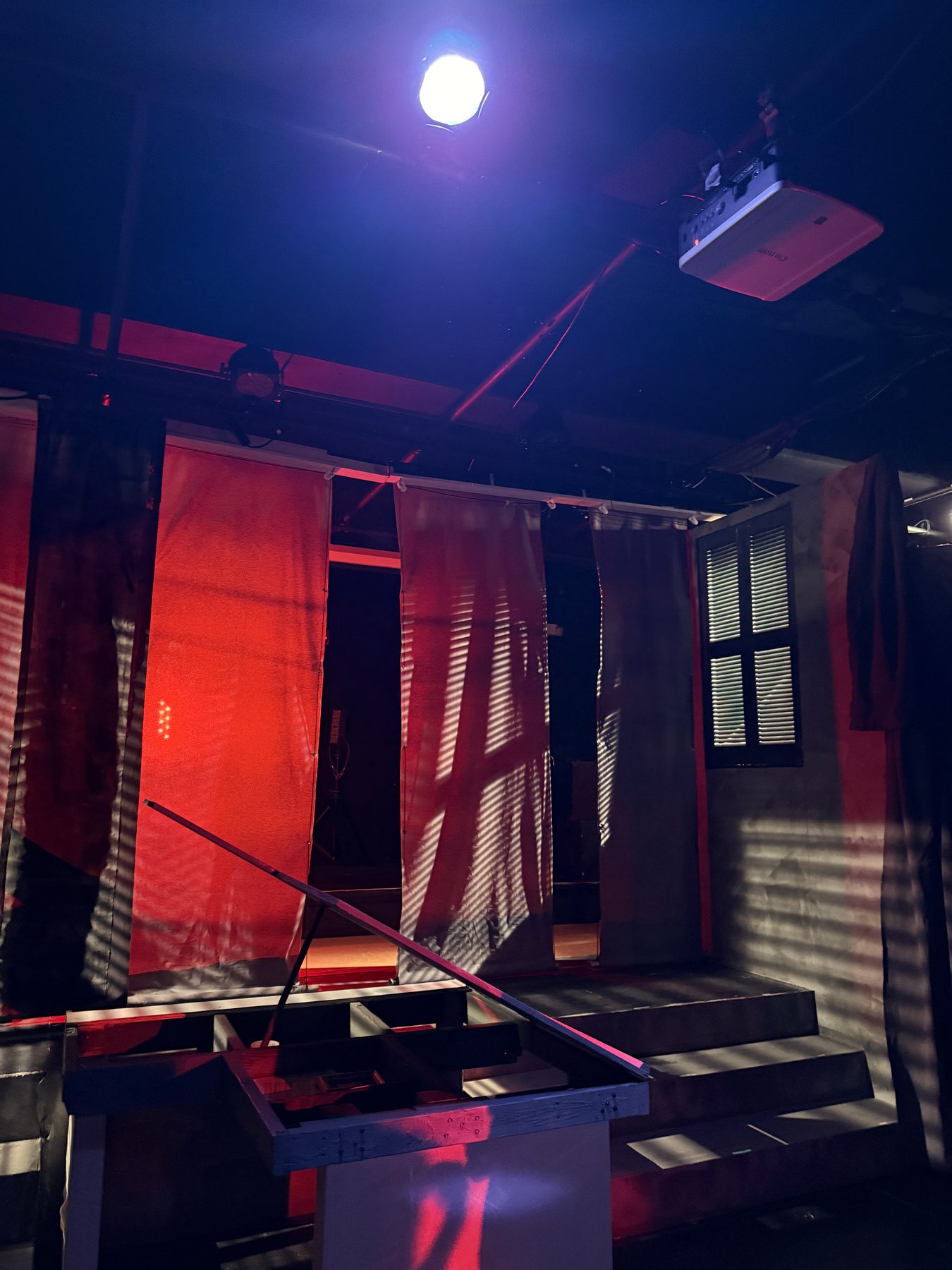 Set in performance lighting